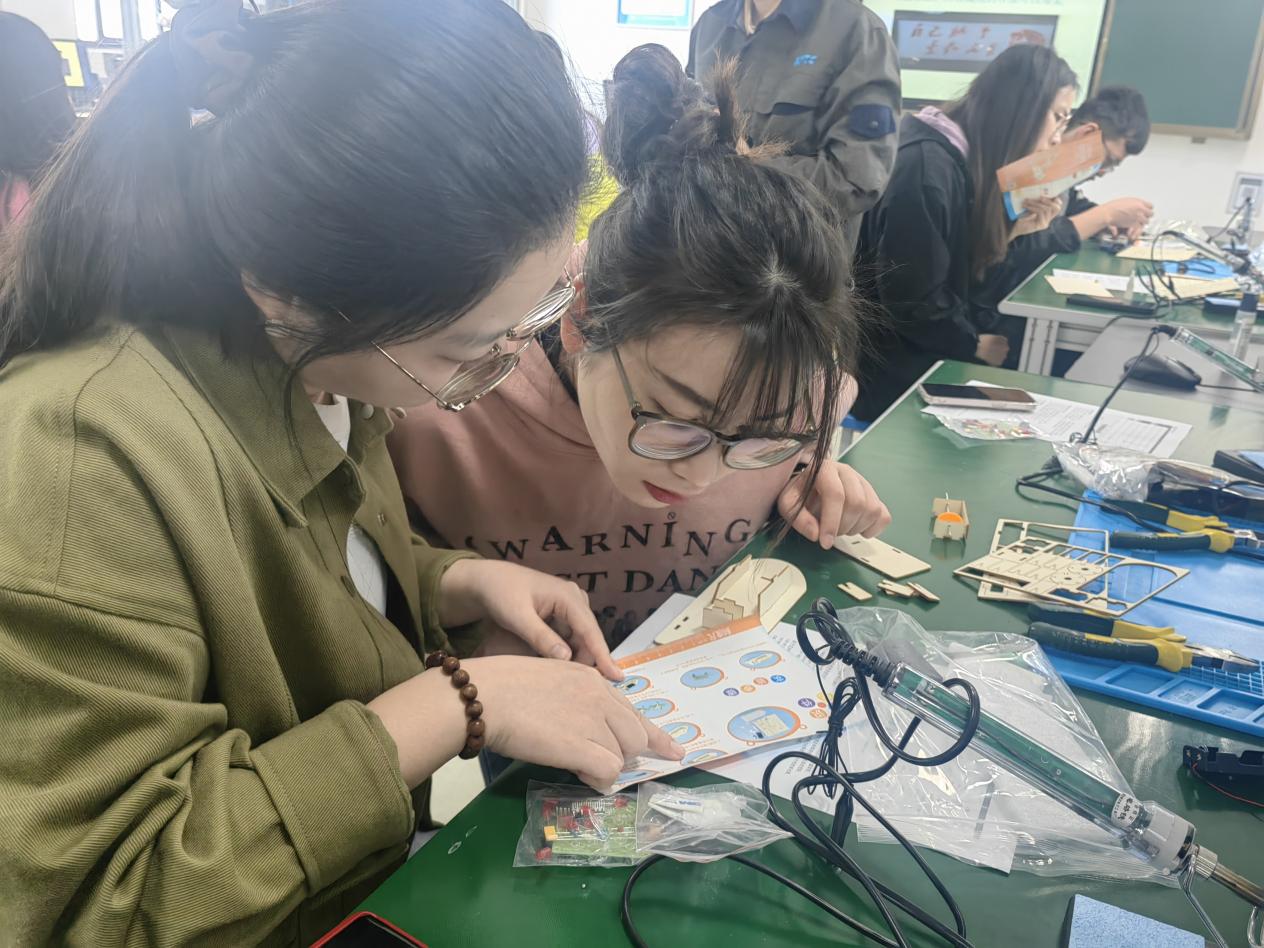 e0b814198af87072e415976c31dd6f9