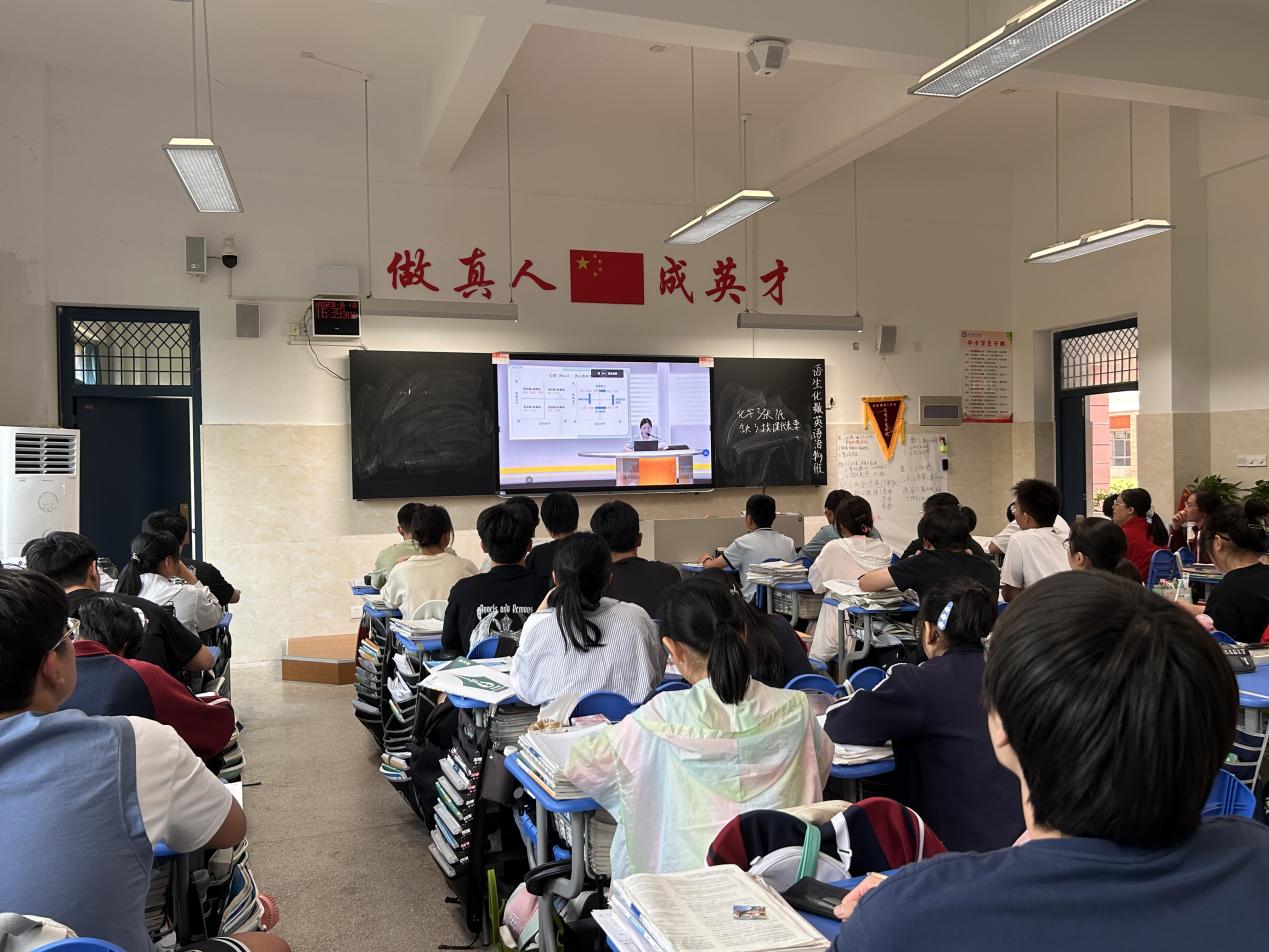 55c5ff76b8f56d7f81cb74b3a48382e