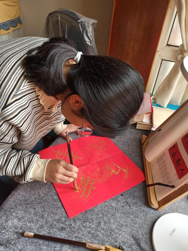 程怡毛笔字“万事胜意”